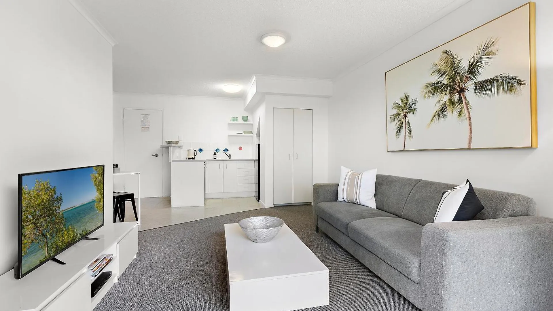 Apartment Retreat In Ground Level 1 Bedroom Unit, Noosaville Australia